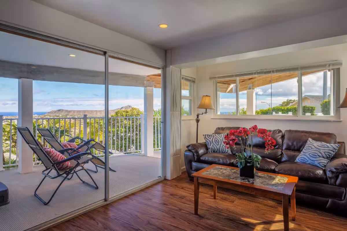 Ole Ike Bay Villa with Pool